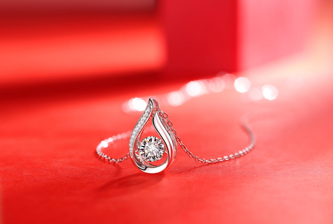 Heartbeat Diamond Pendant Necklace Set With Moissanite Diamond Silver Ornaments
