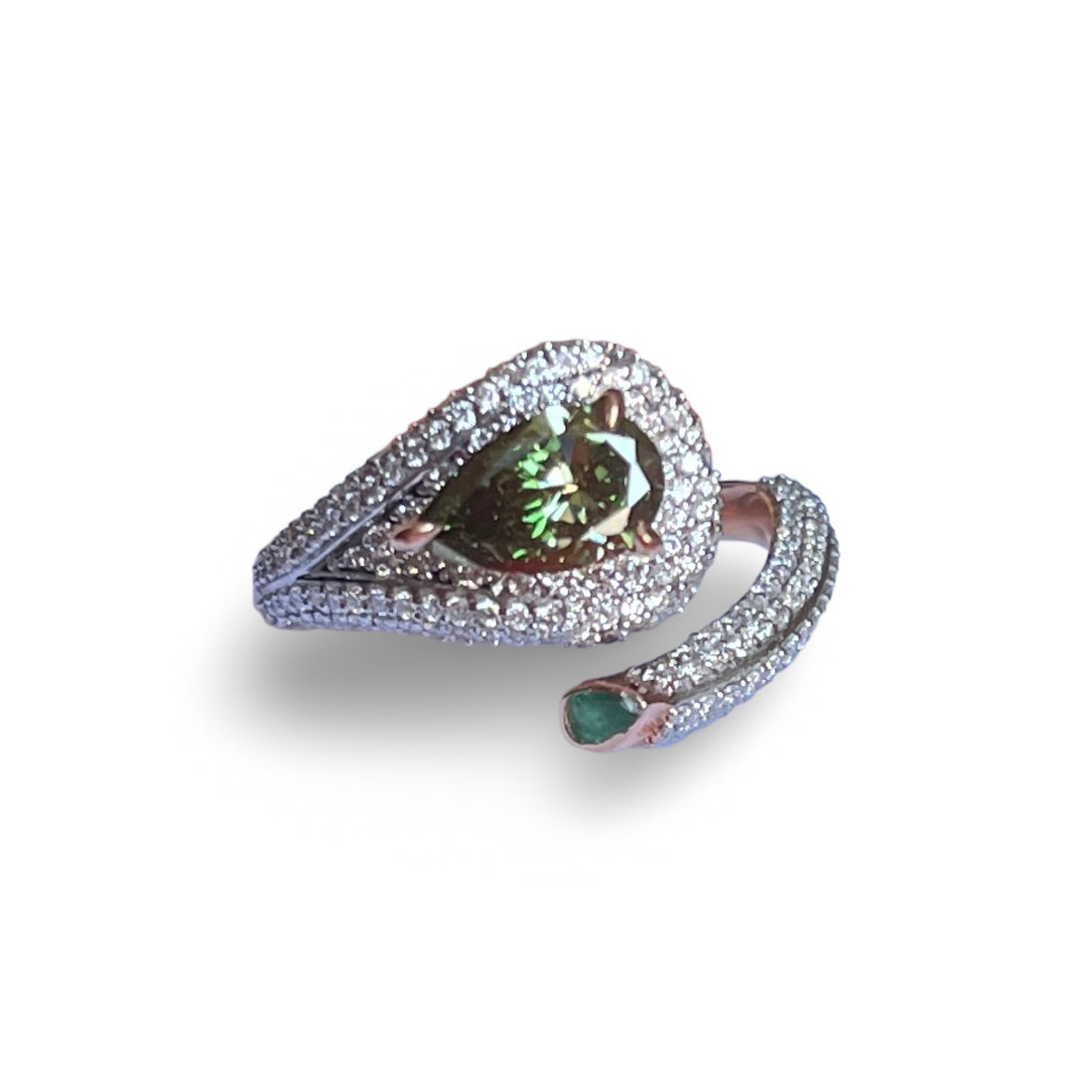 Fancy Green Diamond Ring